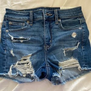 **BRAND NEW** American Eagle Hi Rise Shortie (Size 0)